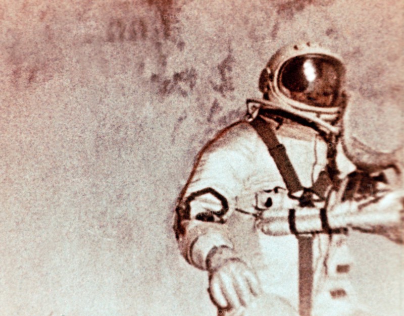 Soviet cosmonaut alexei leonov doing the world's first space walk (e,v,a,) during the voskhod 2 mission in 1965.