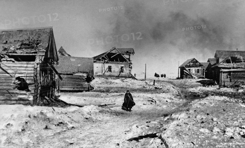Ussr, tver region, starye kuznetsy village near rzhev city after liberation in march 1942.