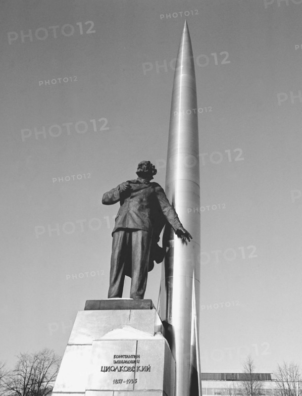 A monument to konstantin tsiolkovsky, designed by sculptor a, faidish krandiyevsky, and unveiled in 1957 in kaluga to comemorate the centenary of the scientist's birthday.