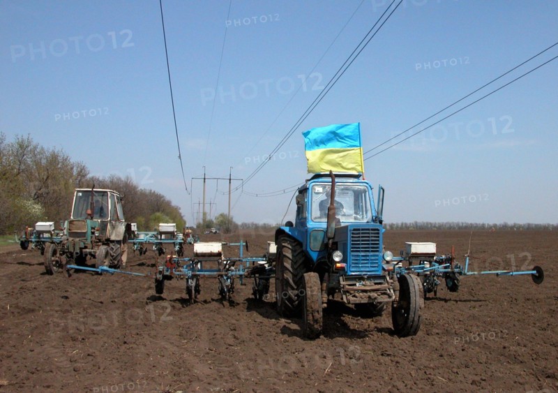 The spring sowing campaign in 'chapaevets' agricultural firm in starobeshevsk district goes on, donetsk region, ukraine, april 2005.