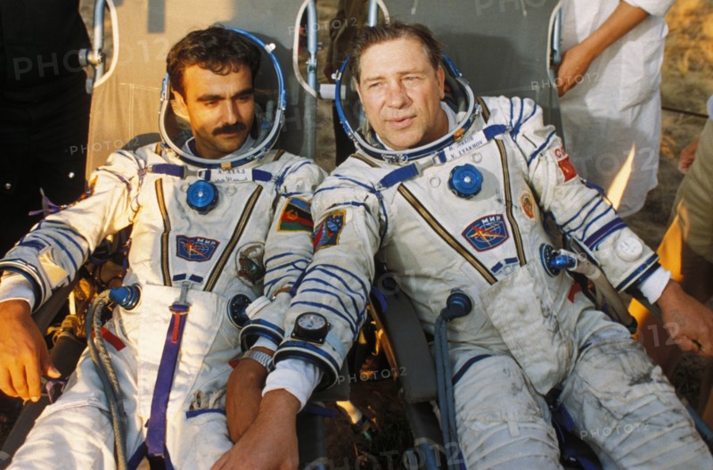Soyuz tm-6, abdol mohmand and vladimir lyakhov after landing, september 1988.