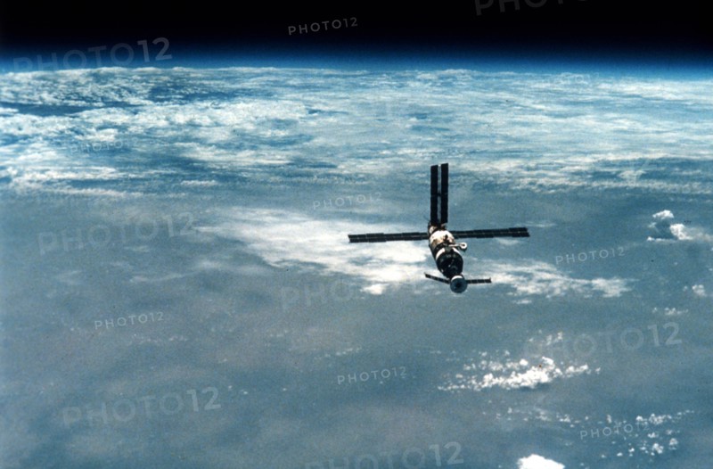 Mir space station in orbit around the earth.