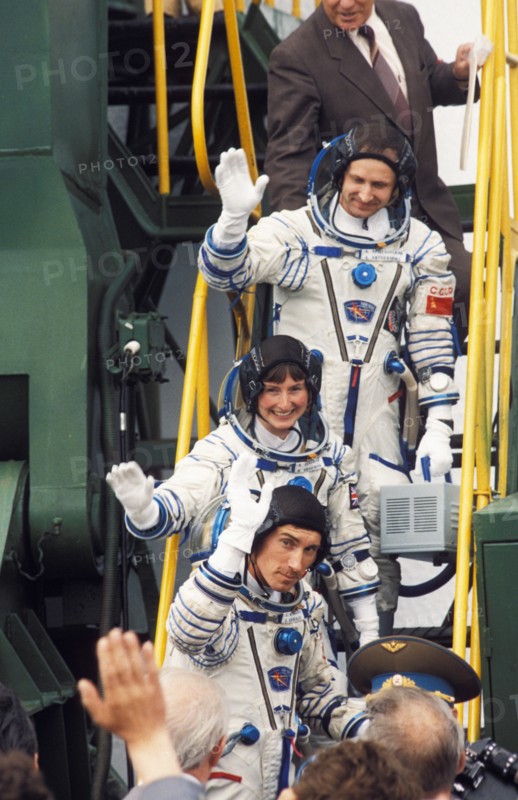 Soyuz tm-12, cosmonauts anatoly artsebarsky, helen sharman (uk), and sergei krikalev prior to launch, 1991.