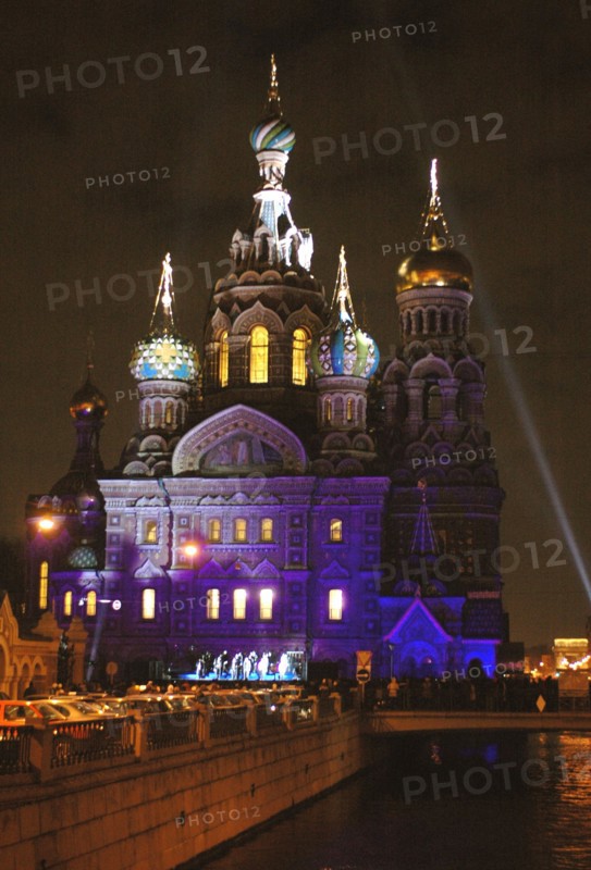 St, petersburg, russia, december 01, , the illuminating show is held prior the solemn ceremony on the occasion of the new architectural lighting of the savior on the spilled blood cathedral designed by italian piero castiglioni.