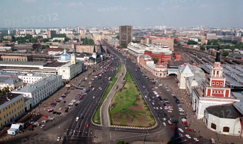 Moscow, russia, june 22, 1999, a view of the famous moscow's square of the three terminals : the kazansky, leningradsky and yaroslavsky, the the russian railway ministry has informed that the passengers traffic tariffs would not be raised for the period of summer vacations, some 2 thousand long-distance trains and over 8,5 thousand local trains will run in this period.