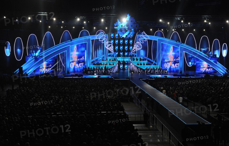Moscow, russia, december 4, 2011, song of the year-2011 show-concert held at the olympiysky sports complex.