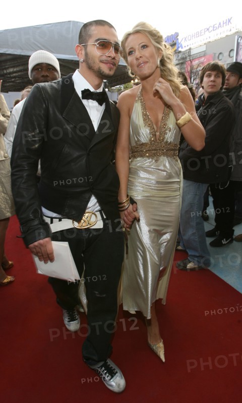Russian rap singer timati and tv host ksenia sobchak strolling up the red carpet before the mtv russia film awards in moscow’s pushkinsky cinema, april 19, 2007.