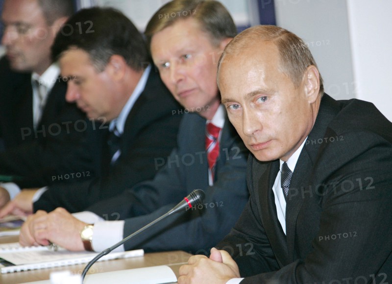 Russian president vladimir putin, first deputy prime minister sergei ivanov, defence minister anatoly serdyukov (r-l) attend a meeting on developing the kamchatka region, vilyuchinsk, kamchatka, russia, september 5, 2007.