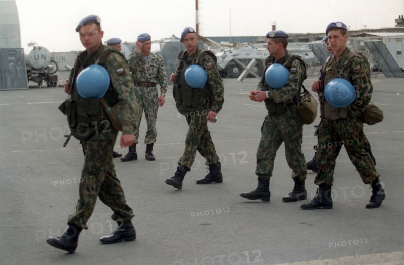Paratroopers of the russian peace-keeping forces are going to observation posts near the town of vukovar in croatia, 1997, the russian peace-keeping batallion in klisa will be the last united nations forces to be withdrawn from croatia.