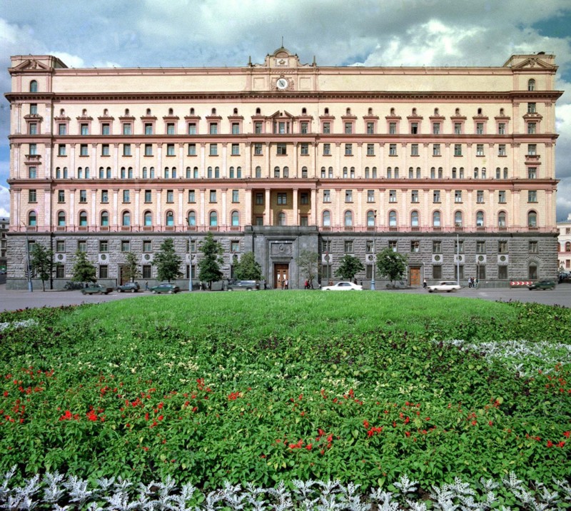 Lubianka (lubyanka) prison, former kgb/nkvd and gpu headquarters, moscow, russia, 2000.