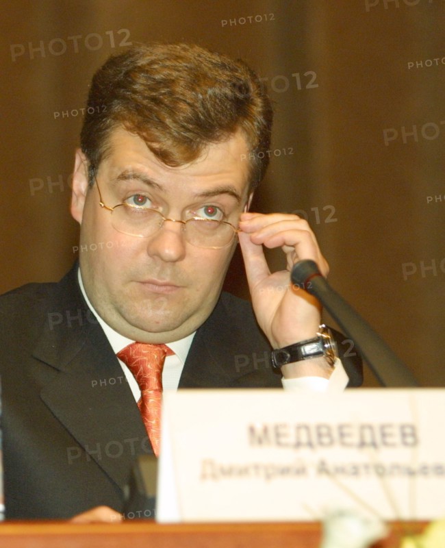 Dmitry medvedev has been appointed kremlin chief-of-staff, head of administration of the president of russia, he has replaced alexander voloshin, russia, moscow, medvedev in 2002.