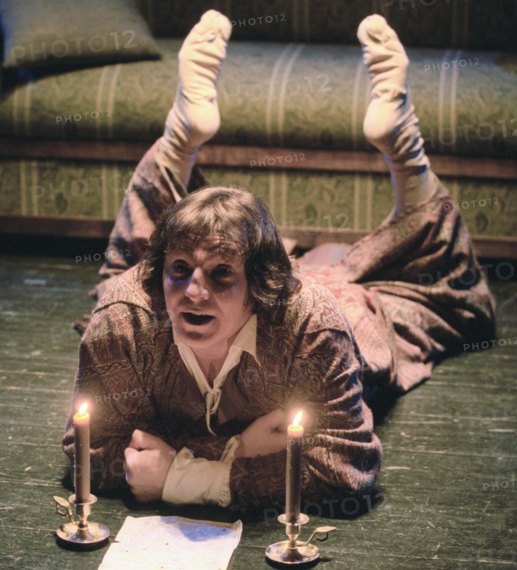 Russian actor alexei agapov in the role of oblomov in the stage adaptation of the novel by ivan a, goncharov, the production was staged at the moscow arts academy's chekhov theater, and was directed by alexander galibin, april 7, 2003.