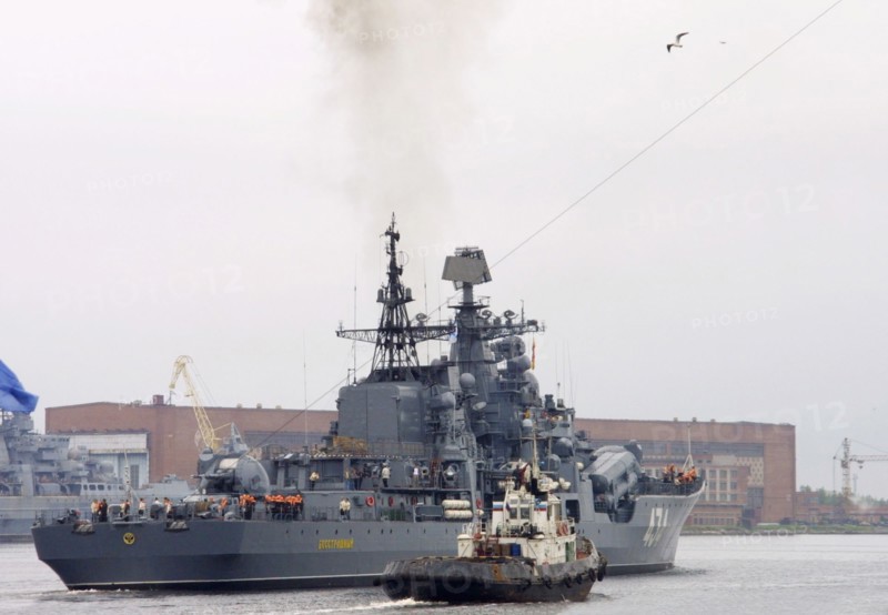 Destroyer besstrashny leaving water area of the zvyozdochka shipyard in severodvinsk after repair, the destroyer heads to its base in severomorsk, northern fleet, arkhangelsk region, russia, july 22,2003.