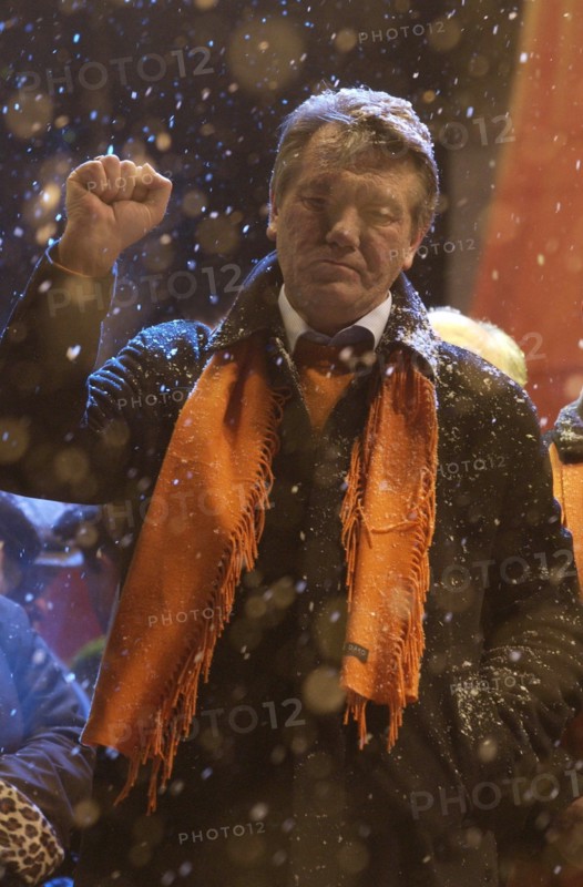Ukraine election 2004, viktor yushchenko at a rally, yushchenko and his supporters do not accept the results of the election according to which viktor yanukovich has become a president-elect, the opposition have decided on a policy of civil disobedience, kiev, ukraine, november 25 2004.