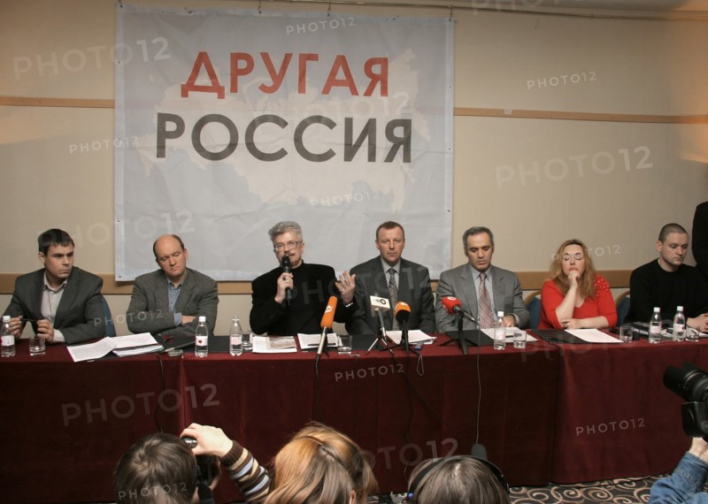 Chairman of the st, petersburg branch of the united civil front olga kurnosova, leader of the united civil front garry kasparov, member of the st, petersburg legislative assembly sergei gulyayev, leader of the national bolshevik party (nbp) eduard limonov and secretary of the people’s democratic union konstantin merzlikin, r-l, at the other russia political forum attended by russian opposition figures, march 2, 2007, st, petersburg, russia.
