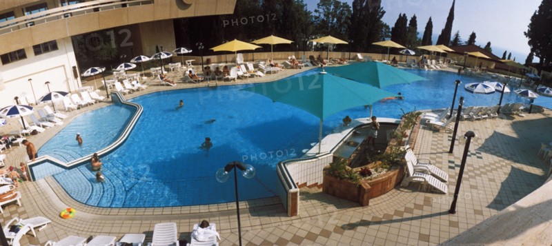 The swimming pool of the lazurny hotel on the black sea in sochi, krasnodar region, russia.