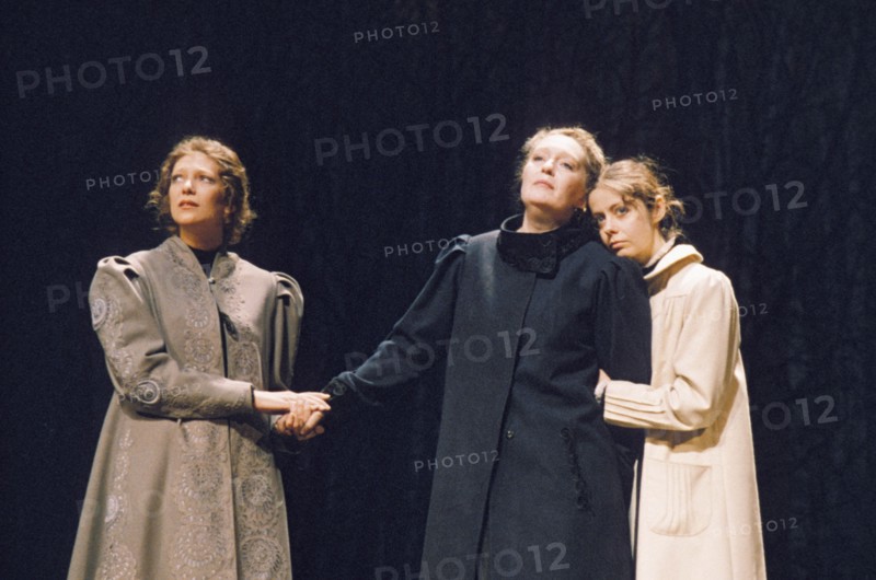 Yelena mayorova (masha), olga barnet (olga), and polina medvedeva (irina) in a scene from a 1997 production of anton chekhov's 'three sisters', moscow, russia.