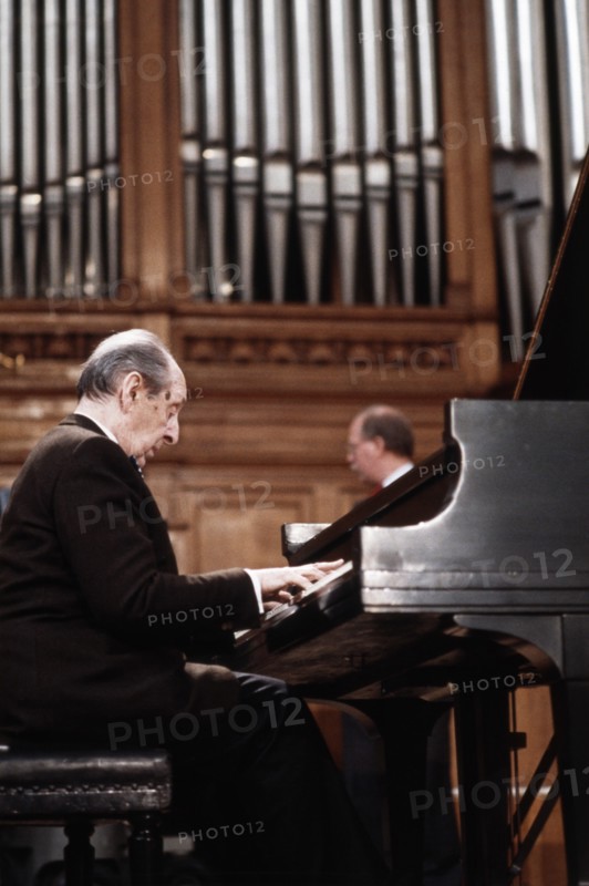 Pianist vladimir horowitz a concert in moscow, april 1986.