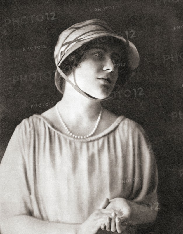 Lady  Elizabeth Angela Marguerite Bowes-Lyon