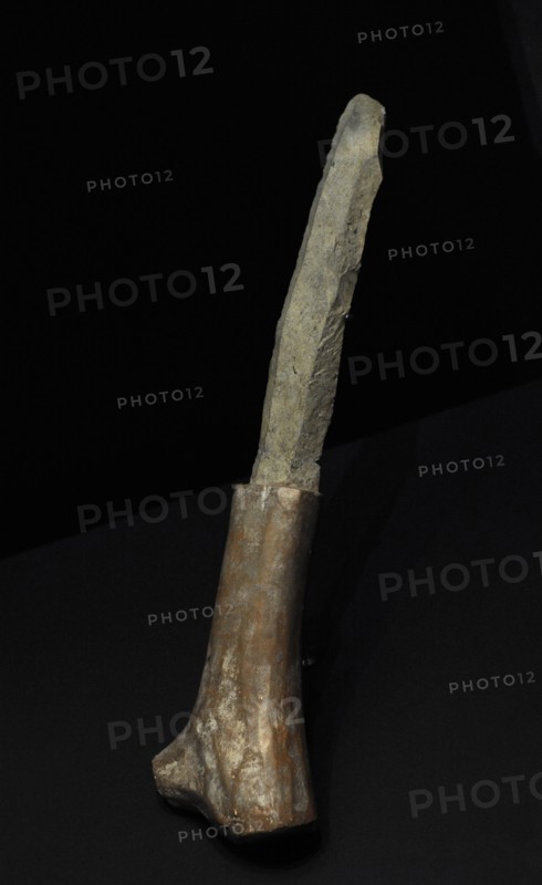 Neolithic, Reconstruction of the bone handle of a flint knife
