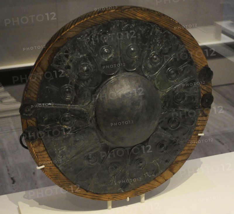 Bronze caetra shield, Iron Age