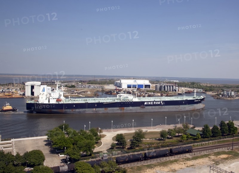Oil Tanker Minera in Mobile Bay