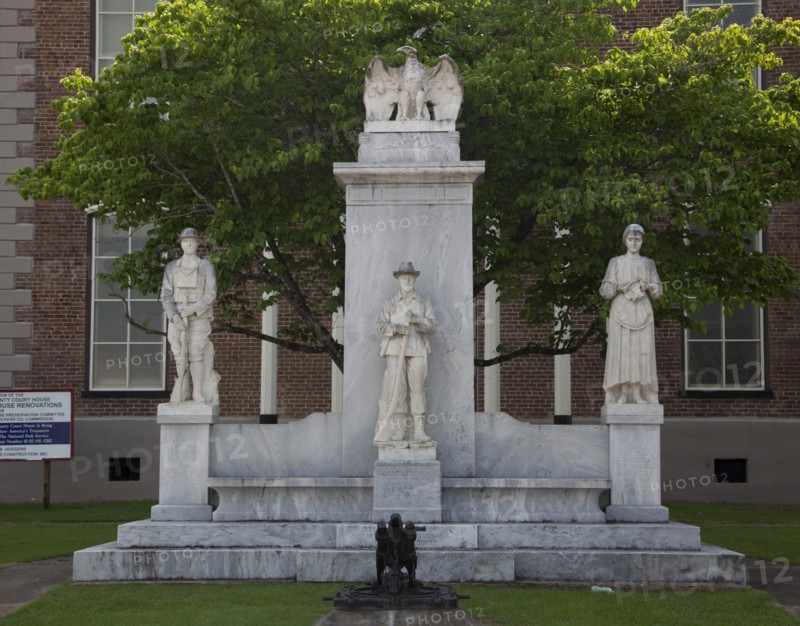 Confederate and Spanish American war monument