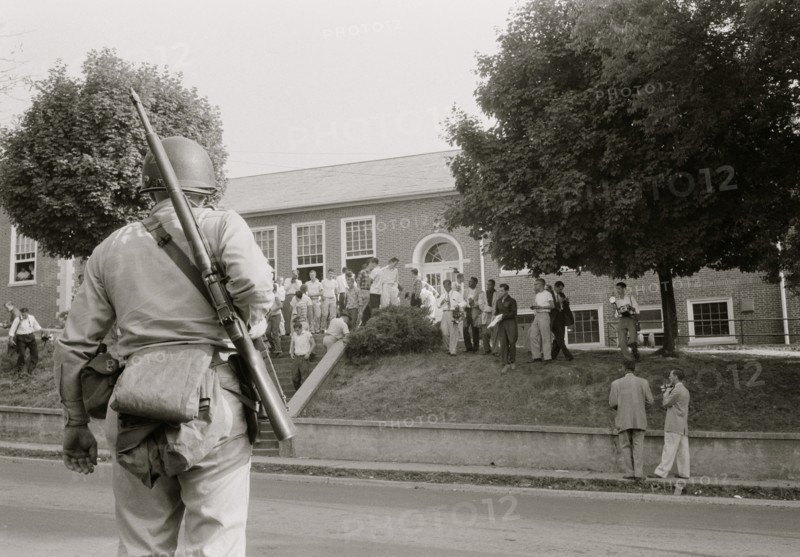 Clinton, TN, school integration conflicts