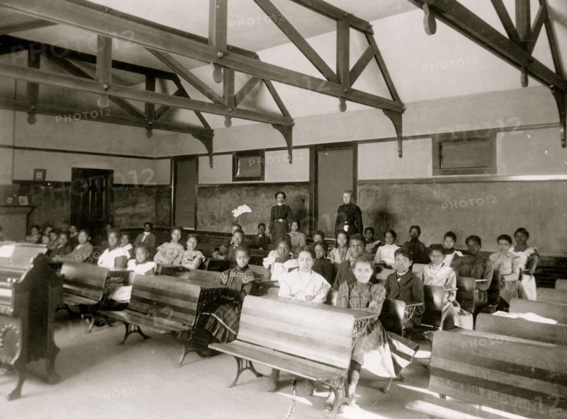 Students and teachers in training school of Fisk University