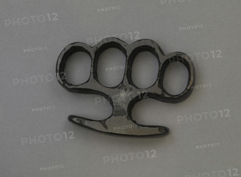 Brass Knuckles carried by Lincoln Bodyguards