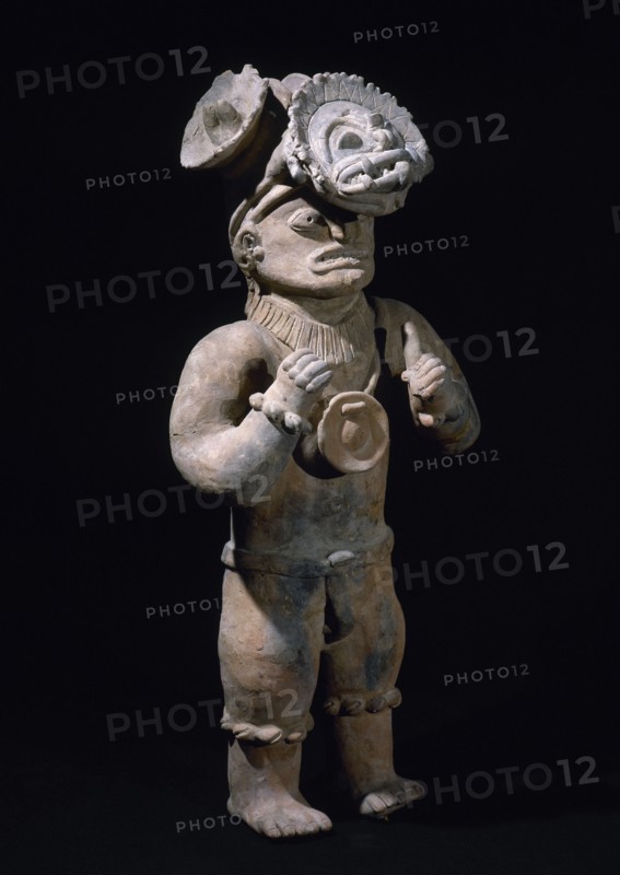 Male figurine.