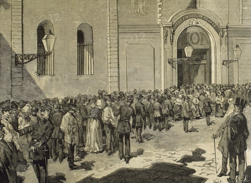 Subscription to the new issue of Treasury bonds. Men in the queue.