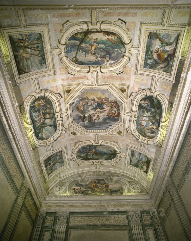 Palace of the Marquis of Santa Cruz. Frescoes of the vault made by Italian masters.