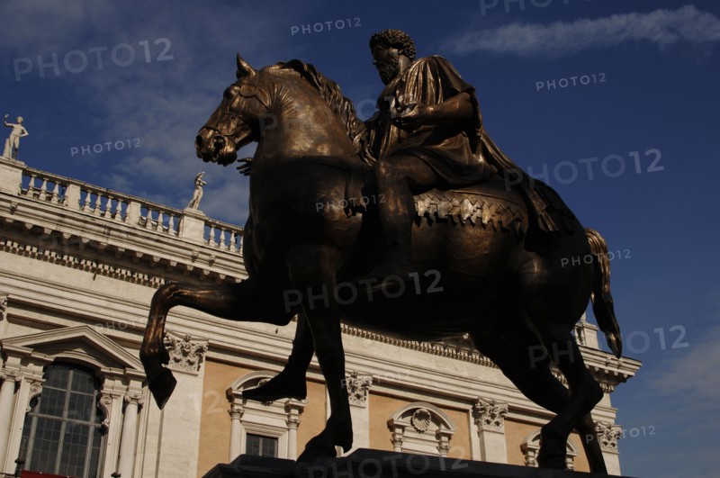 Marcus Aurelius, Equestrian statue.