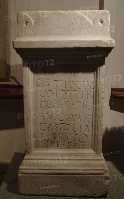 Funerary altar of Annicia Caecilia.