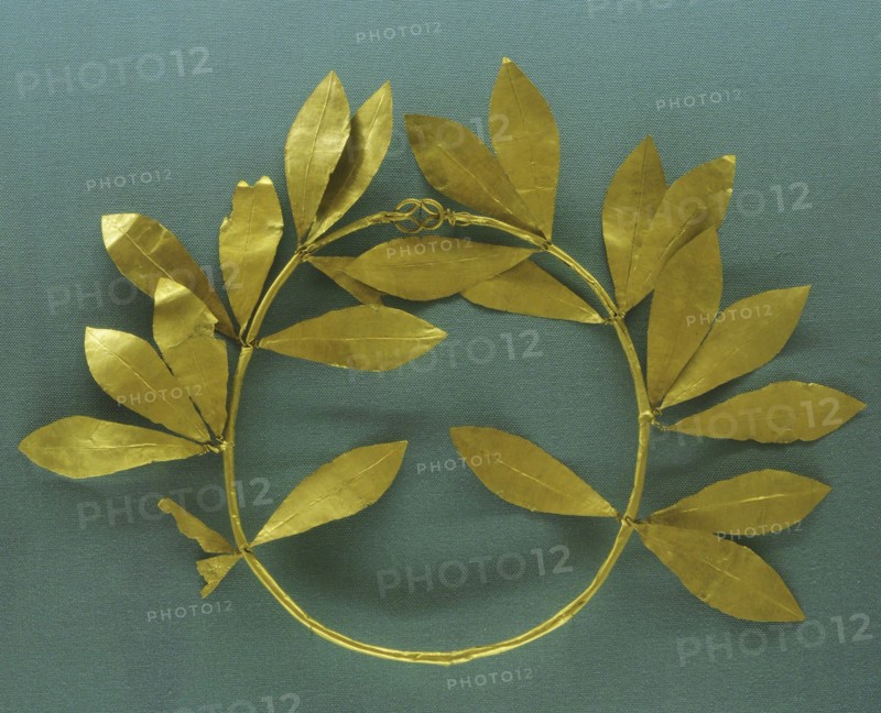Laurel Wreath in Gold.