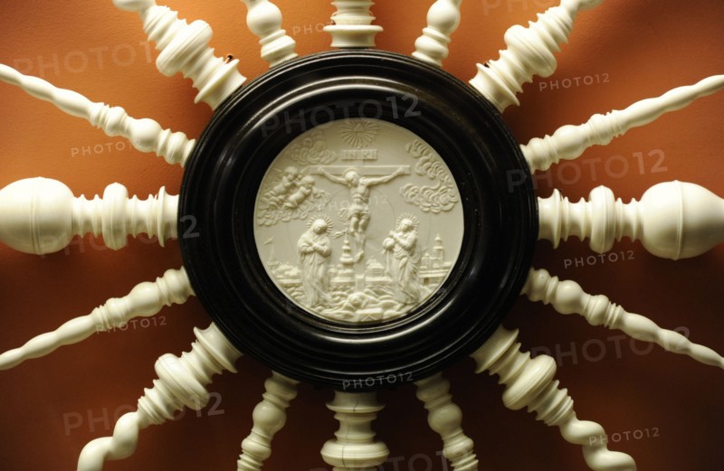 Sanctuary cross with medallions. Crucifixion.