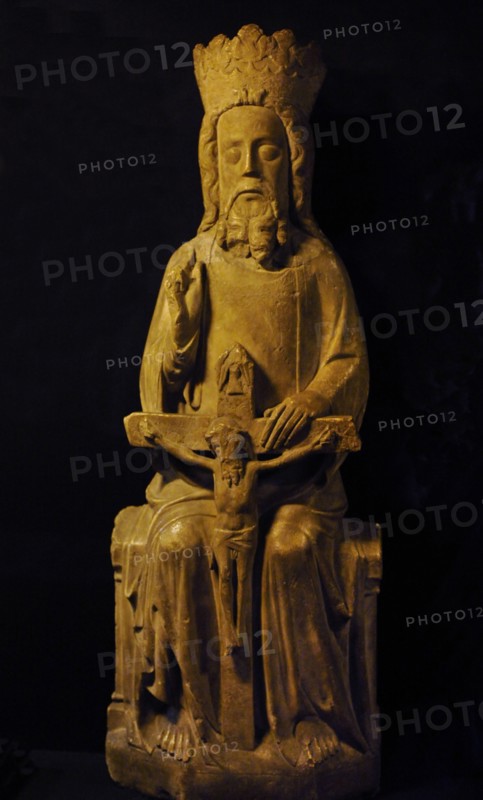 Christian carving. Holy Trinity.