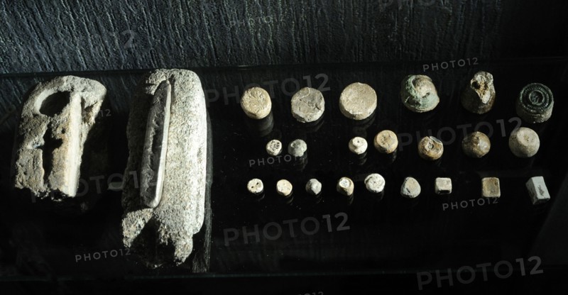 Mould, Leas weight and debris from lead casting.