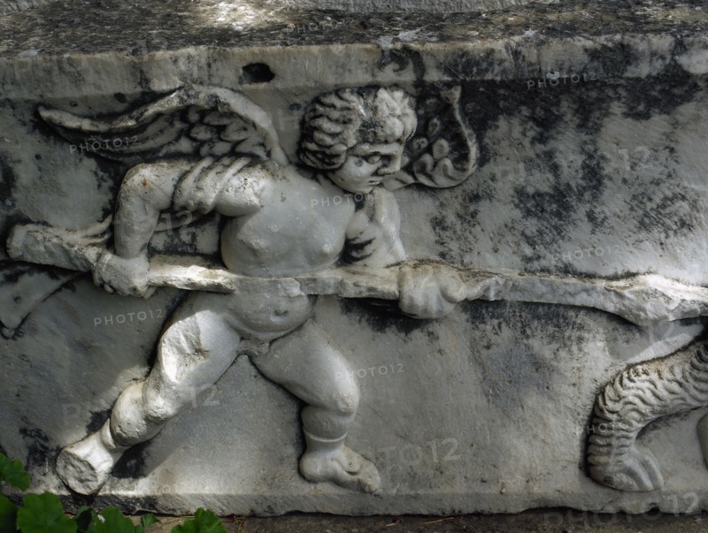 Roman art. Turkey. Sarcophaghus. Relief. Detail. City Museum Mileto.