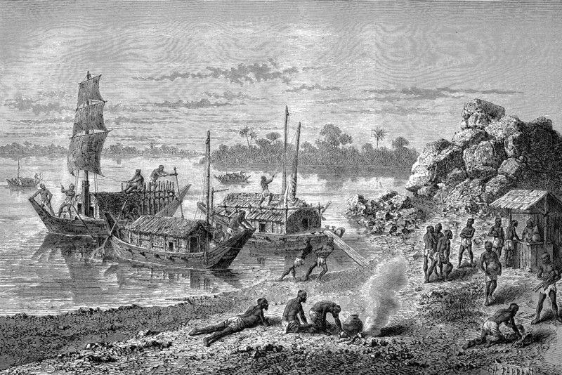 Boats and boat people at the Ganges