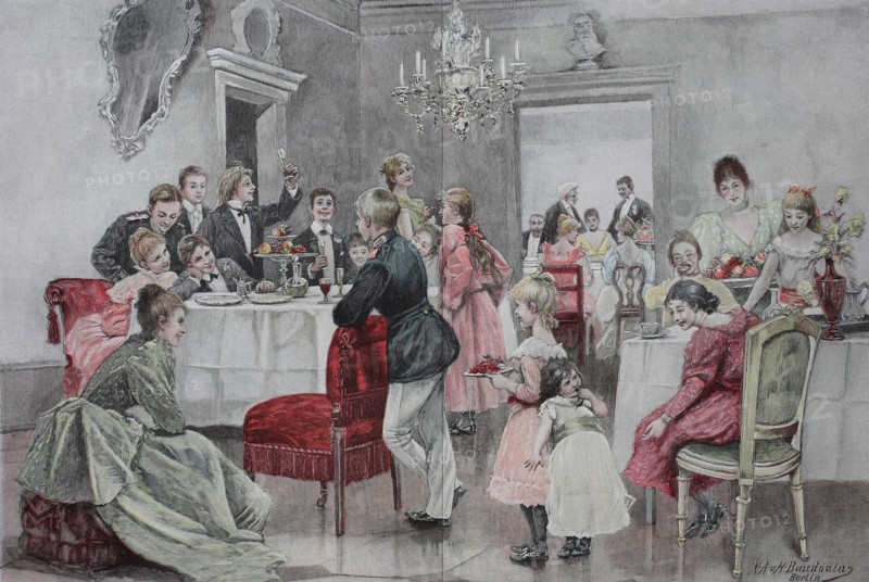 Adolescents celebrate at a family celebration in a separate room  /  Jugendliche feiern bei einer Familienfeier in einem separaten Raum