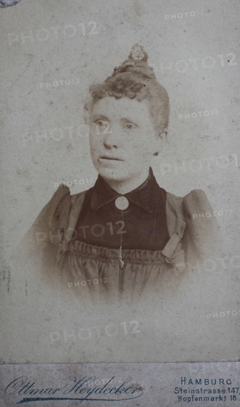 Frau