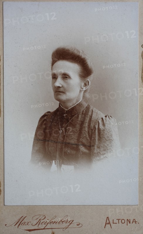 Frau
