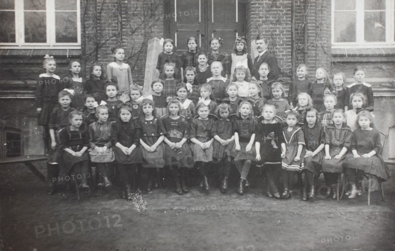 Klassenfoto einer Mädchenschule