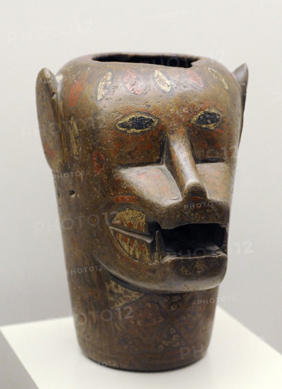 Ceremonial vessel depicting a jaguar head