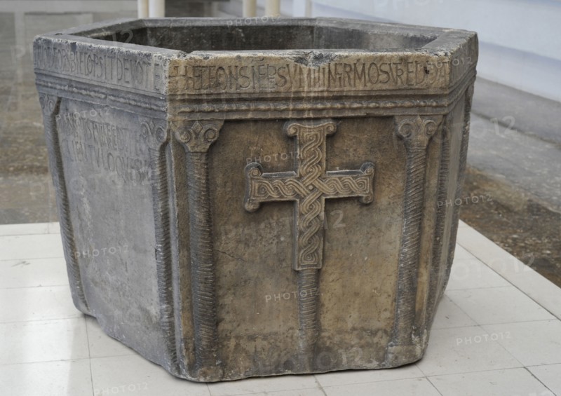 Baptismal font from the time of the Croatian duke Viseslav ,