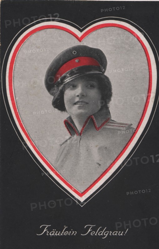 Historical congratulatory card with a war motif