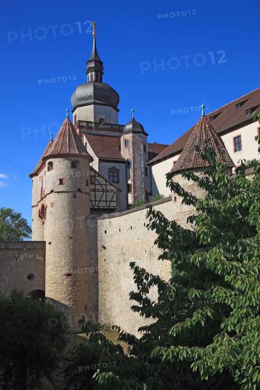 Gate Scherenbergtor and tower Kiliansturm