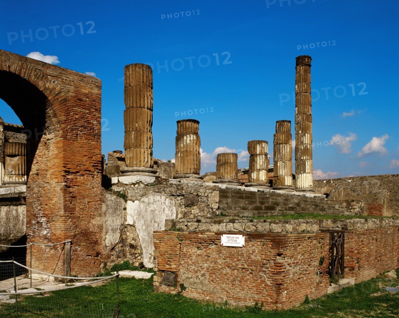 Pompeii, Ancient Roman city, Temple of Jupiter or Capitolium